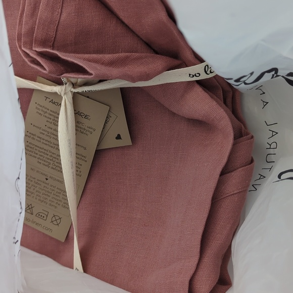 So linen dusty pink 71 inches round tablecloth - Picture 1 of 1